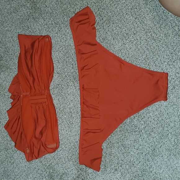 Bikini set - Picture 2 of 3